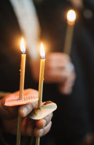 una luz en el camino